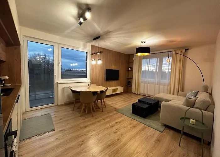 Lejlighed New 2 Bedroom By The Airport - Free Parking Bratislava